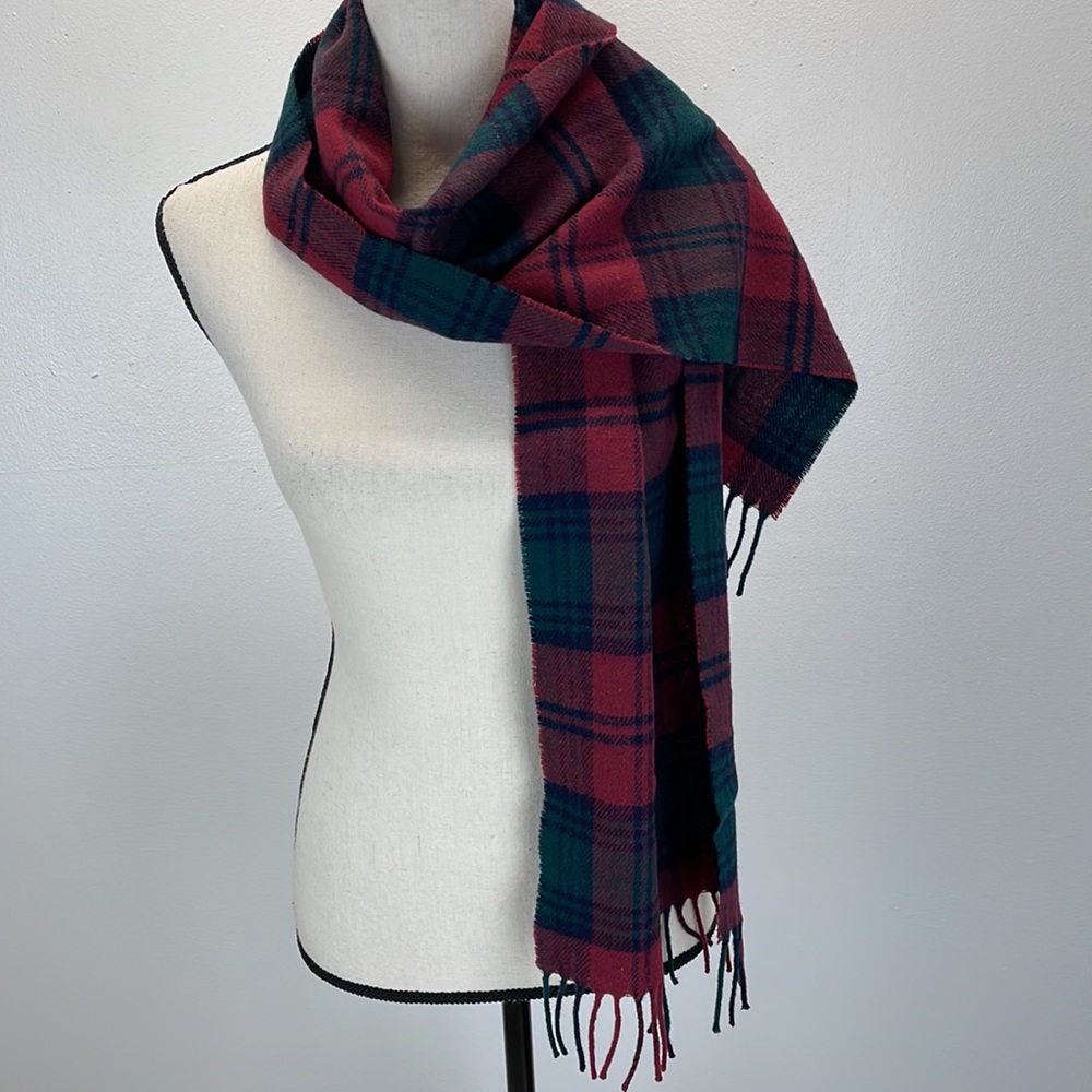 ⭐️🌸Tie Rack 100% pure lambswool tartan scarf made in Scotland
